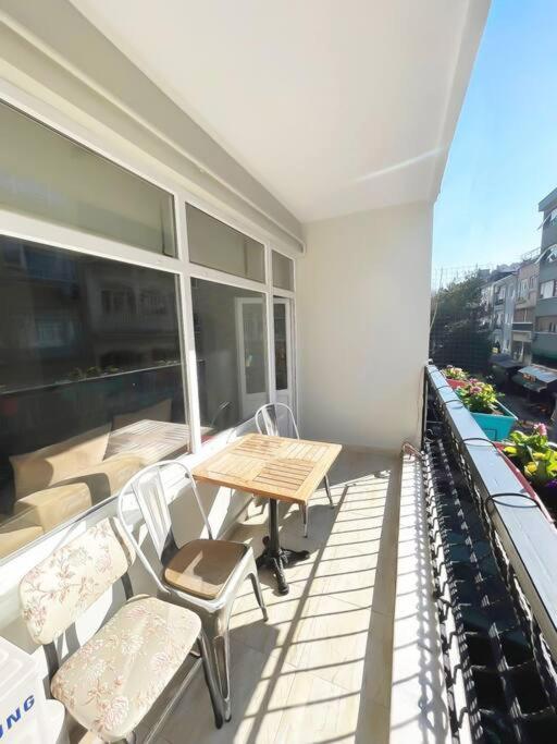 Apartament House In The Center Of Kadikoy Stambuł Zewnętrze zdjęcie